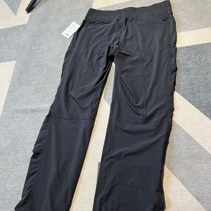 Athleta Black La Viva Pant *NWT* size 8